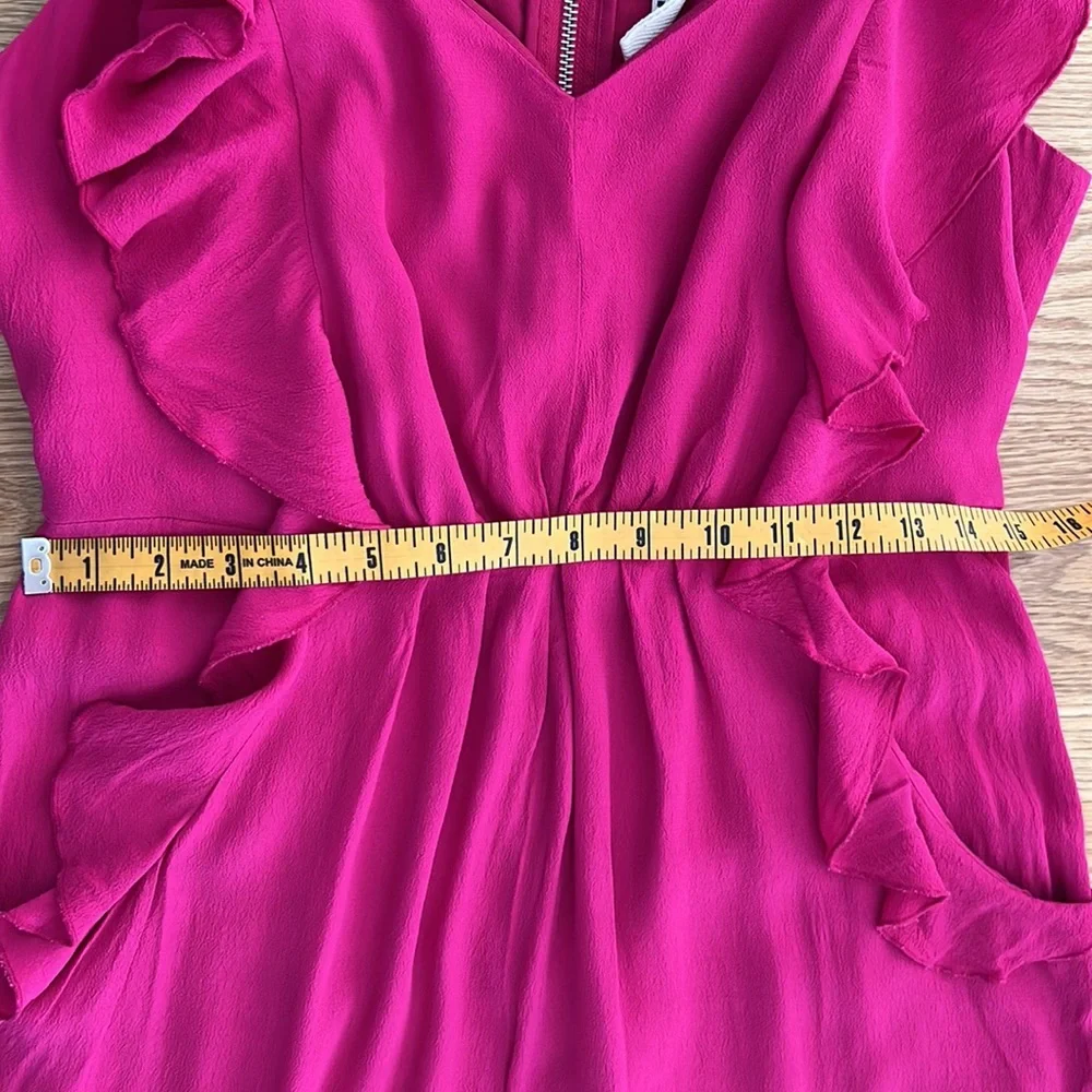đź’•BEAUTIFUL Pink flowy Dress by HYPE size large - Picture 13 of 16